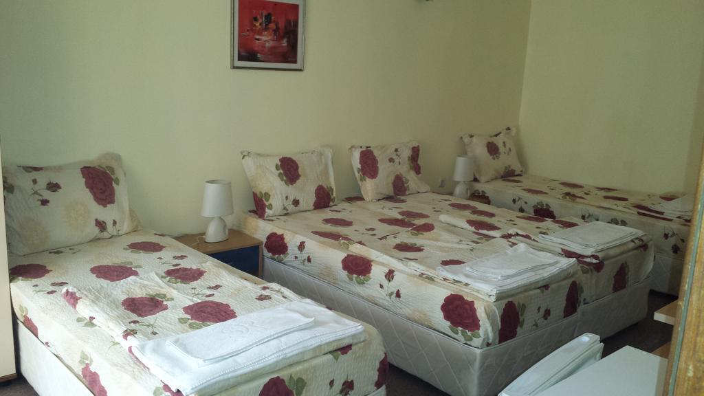 Guest House Pri Valyo Приморсько Екстер'єр фото