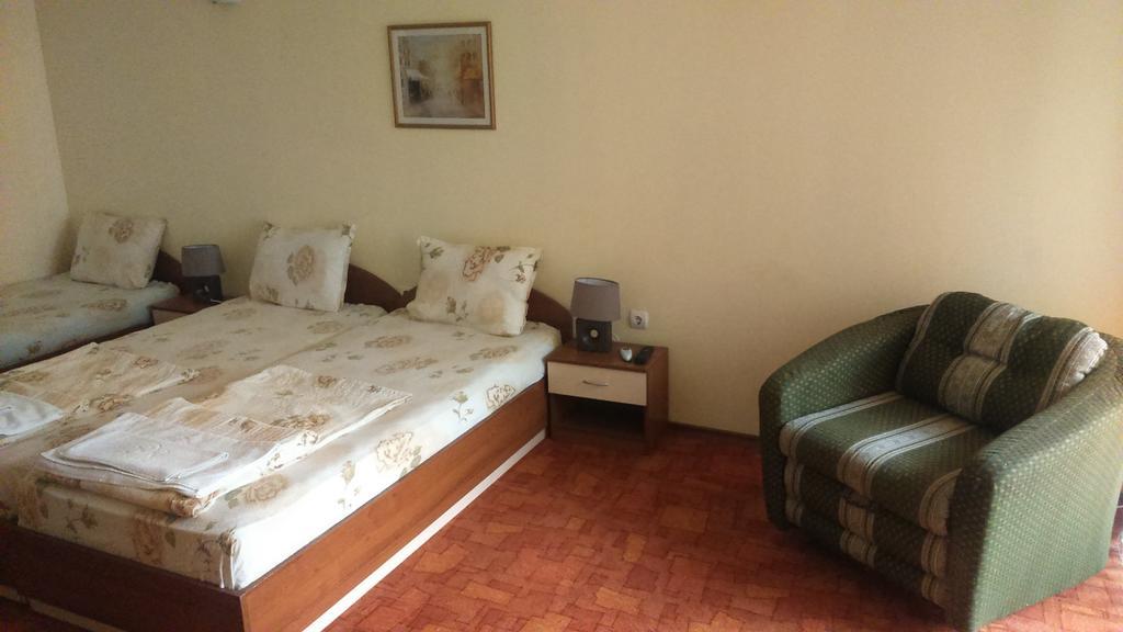 Guest House Pri Valyo Приморсько Екстер'єр фото